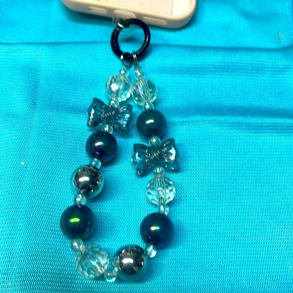 BLING Cell Phone Wristlet *comes With Plastic Piece to Attach To Your Phone